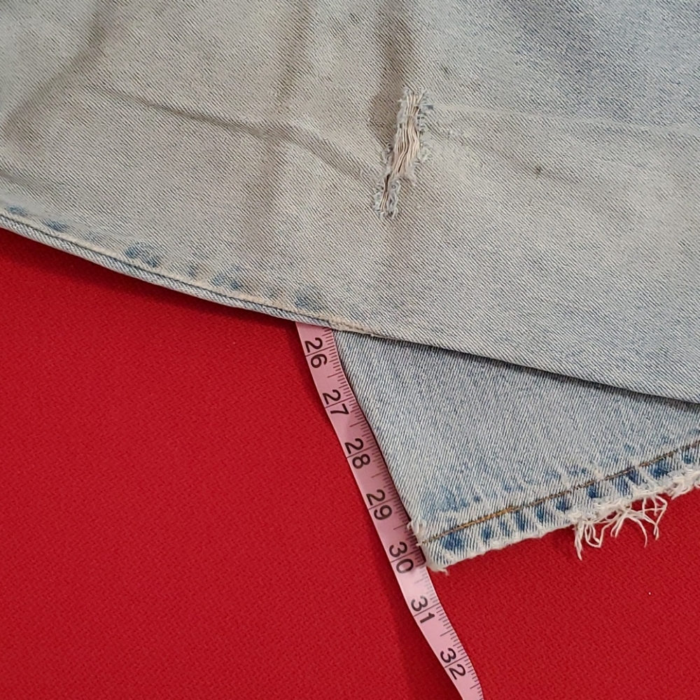 LEVI'S loose fit Straight Leg distressed 12 Med. - Picture 10 of 14